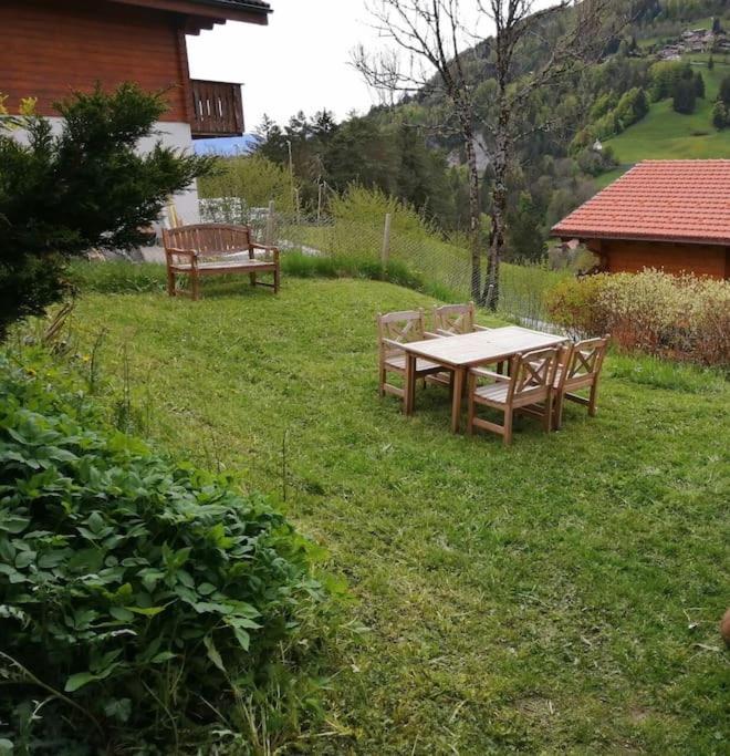 Confortable Chalet Avec Magnifique Vue En Gruyere. Шарме Екстер'єр фото